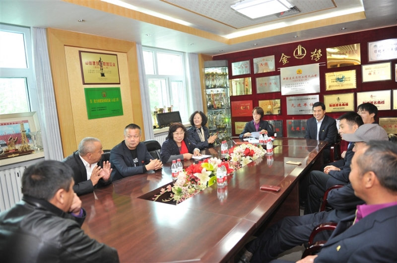 集团公司开展“同抒爱国情•共筑中国梦”“12371主题党日”实践活动